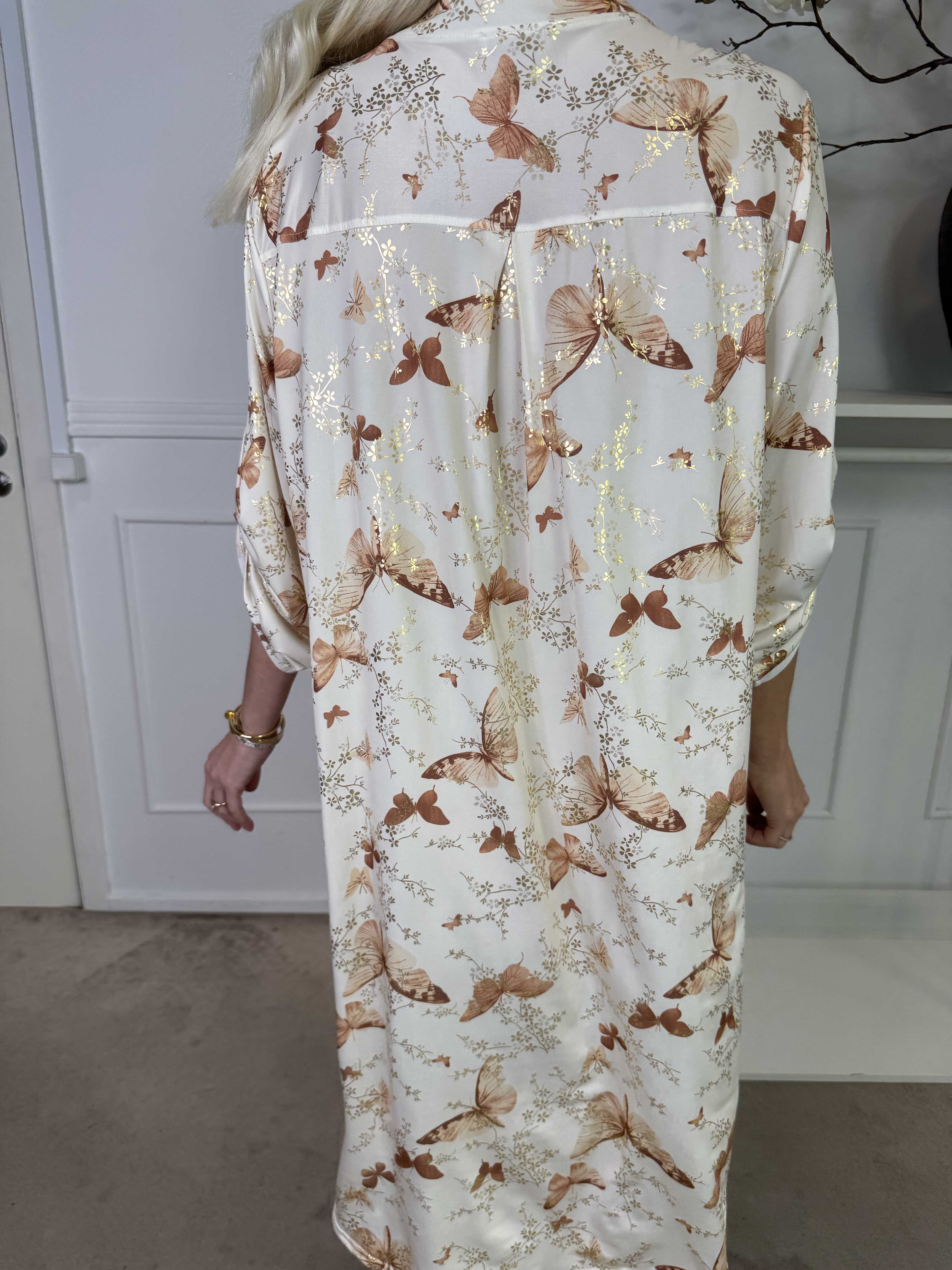 Ebba Butterfly - Elastisk klänning med gulddetaljer och fjärilar